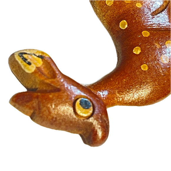 VTG 40s Hand Carved Brown Wooden Fawn Brooch 3”Lx2.5”W - Picture 3 of 11